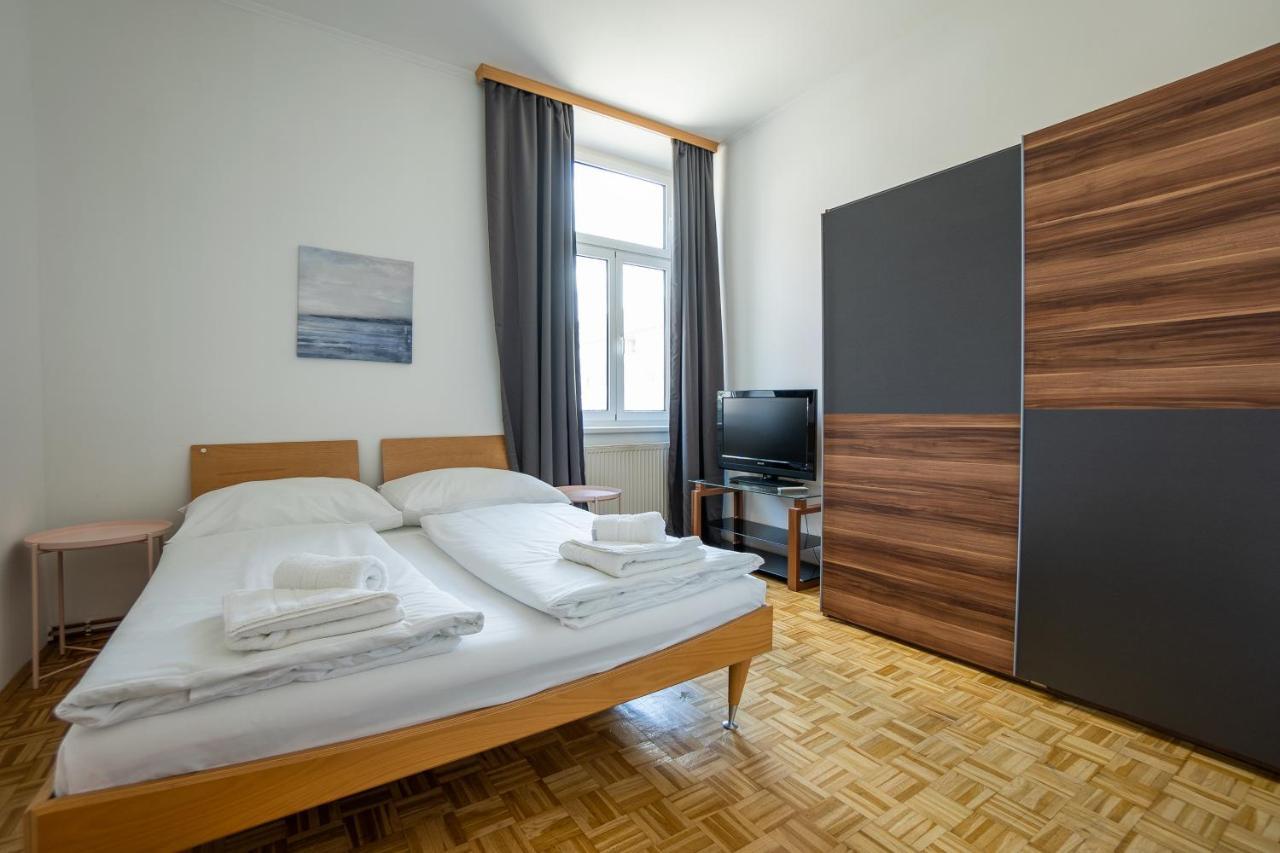 Two Bedrooms Family *