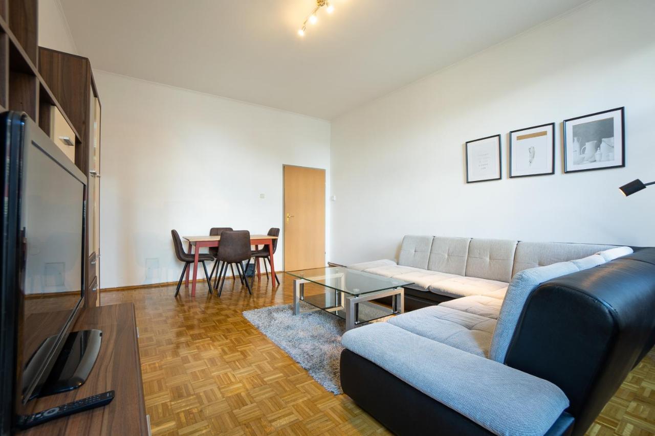 Two Bedrooms Family *